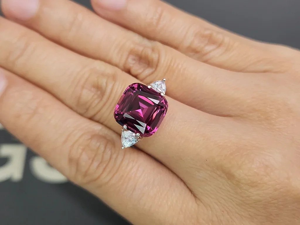 Garnet rhodolite cushion cut 8.46 carats, Tanzania Image №5