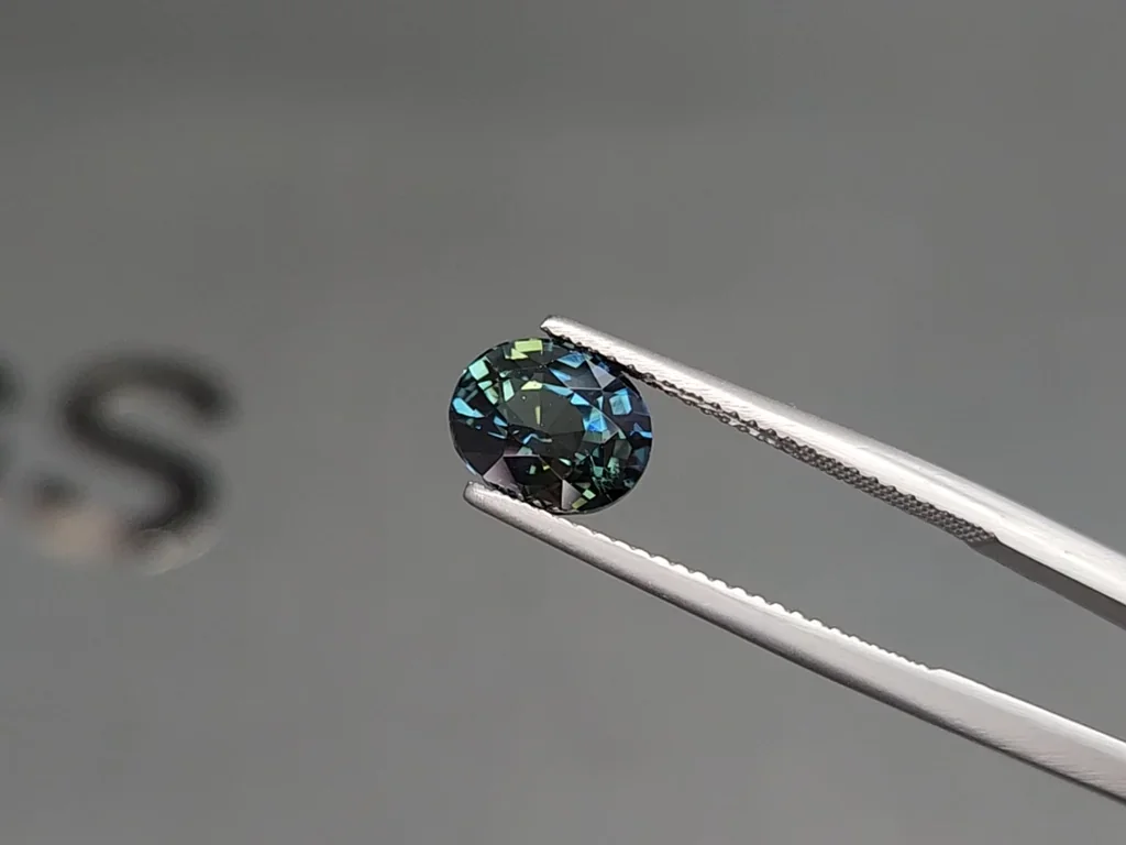 Unheated sapphire Teal oval cut 3.03 carats, Madagascar Image №3