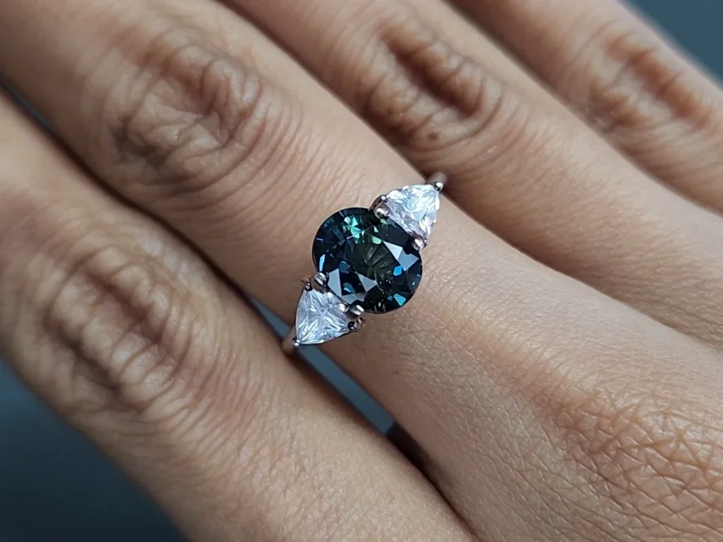 Unheated sapphire Teal oval cut 3.03 carats, Madagascar Image №5