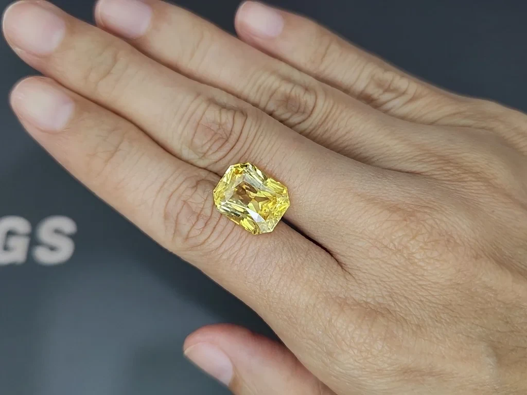 Unheated top Golden color sapphire in radiant cut 10.20 carats, Sri Lanka Image №2
