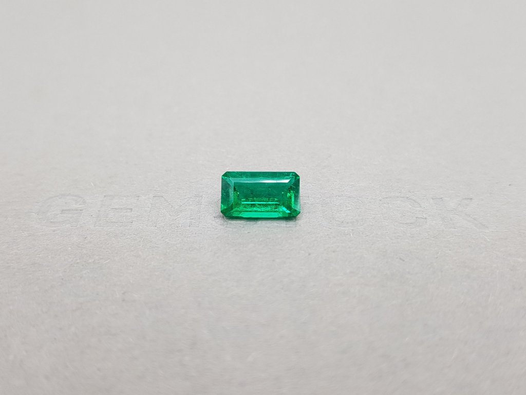 Intense Colombian Muzo Green Emerald 1.18 ct Image №2