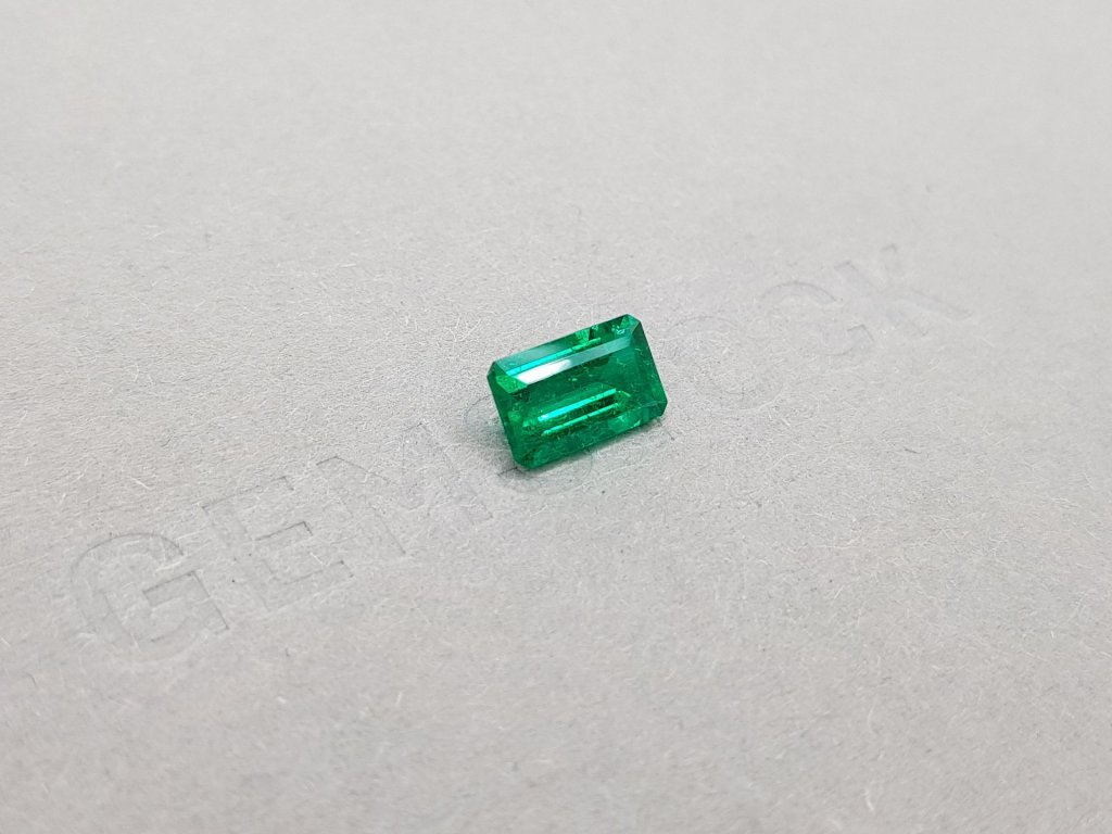 Intense Colombian Muzo Green Emerald 1.18 ct Image №3