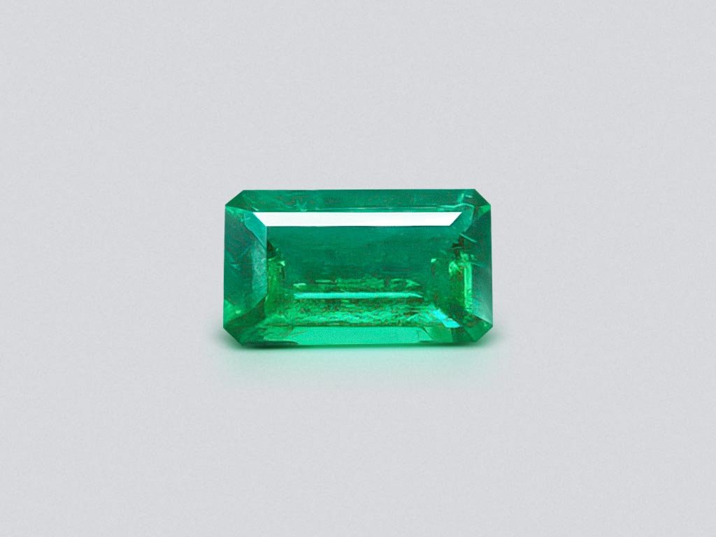 Intense Colombian Muzo Green Emerald 1.18 ct Image №1