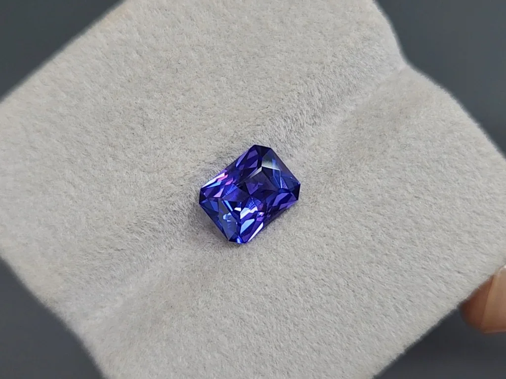 Tanzanite radiant cut 1.95 carats, Tanzania Image №4
