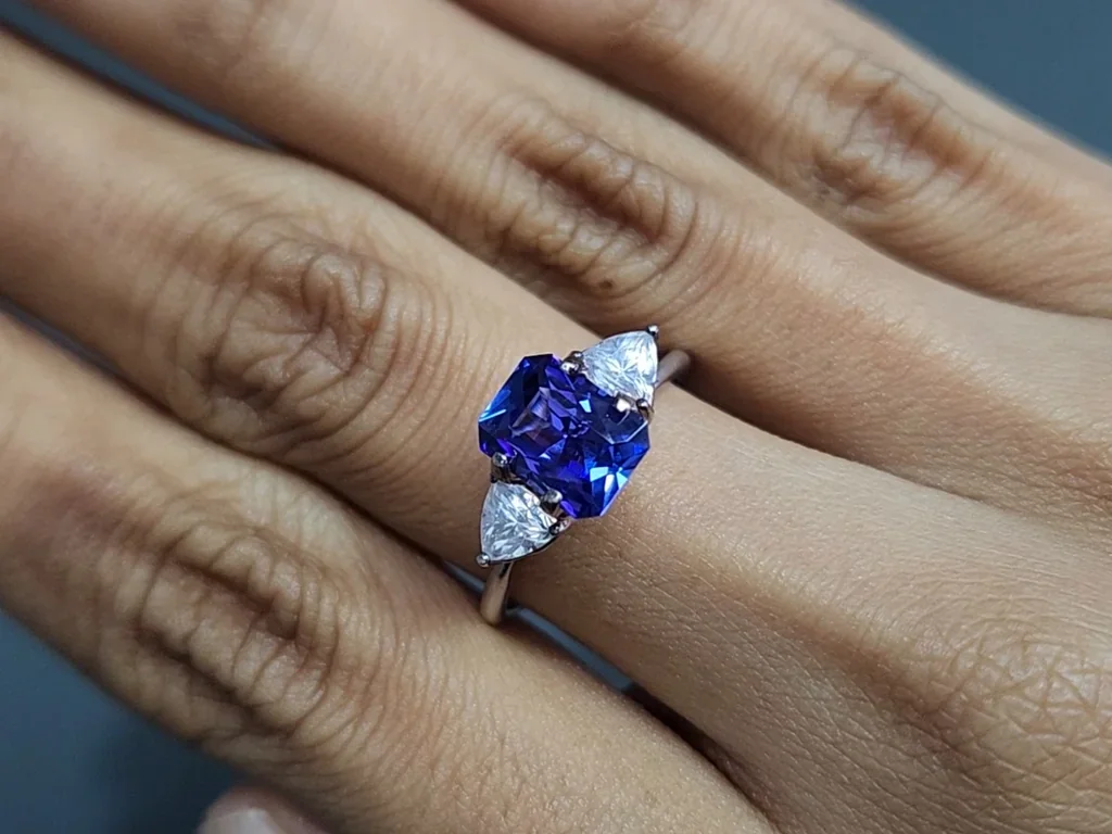 Tanzanite radiant cut 1.95 carats, Tanzania Image №5