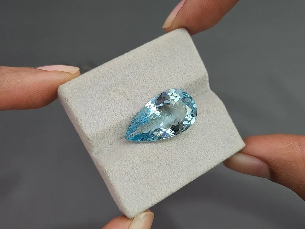 Aquamarine pear cut 10.74 carats, Madagascar Image №4