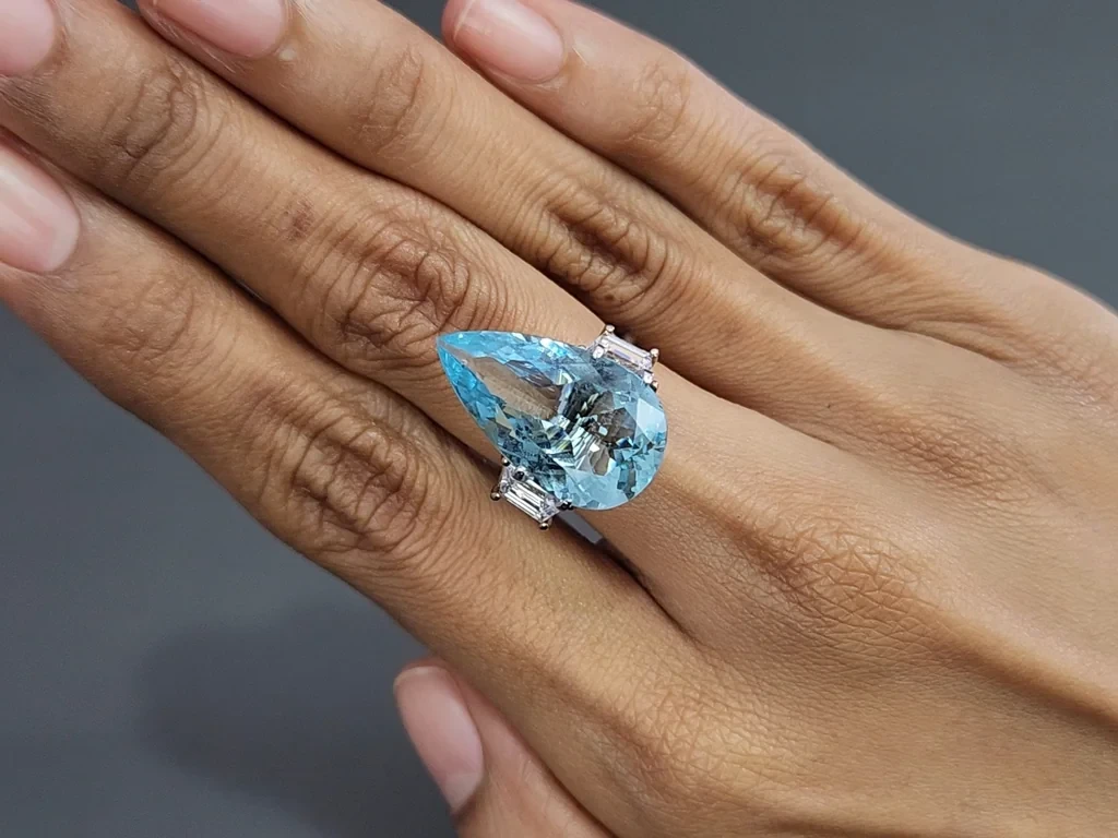 Aquamarine pear cut 10.74 carats, Madagascar Image №5