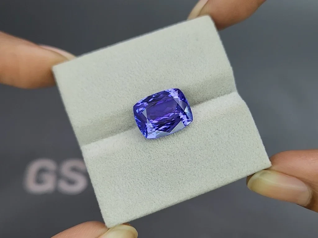Tanzanite cushion cut 7.61 carats, Tanzania Image №4