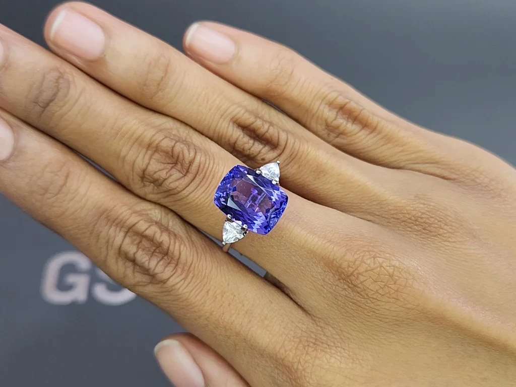 Tanzanite cushion cut 7.61 carats, Tanzania Image №5