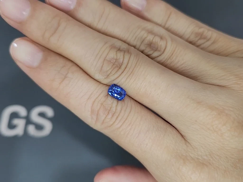 Sapphire Cornflower Blue cushion cut 1.02 carats, Sri Lanka Image №2