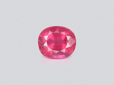 Spinel Mahenge Vivid Pink cushion cut 5.55 carats, Tanzania   photo
