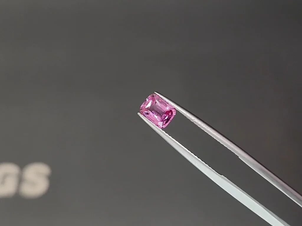 Pink spinel cushion cut 1.03 carats, Burma Image №3