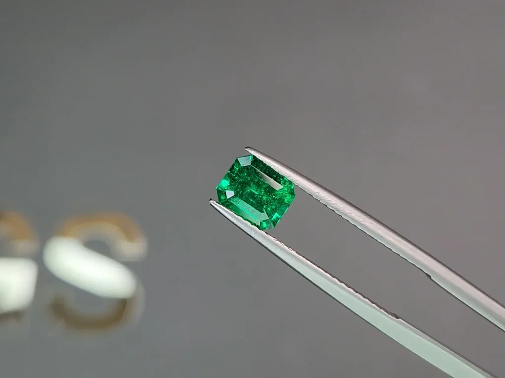 Muzo Green emerald from Colombia 1.02 ct Image №3