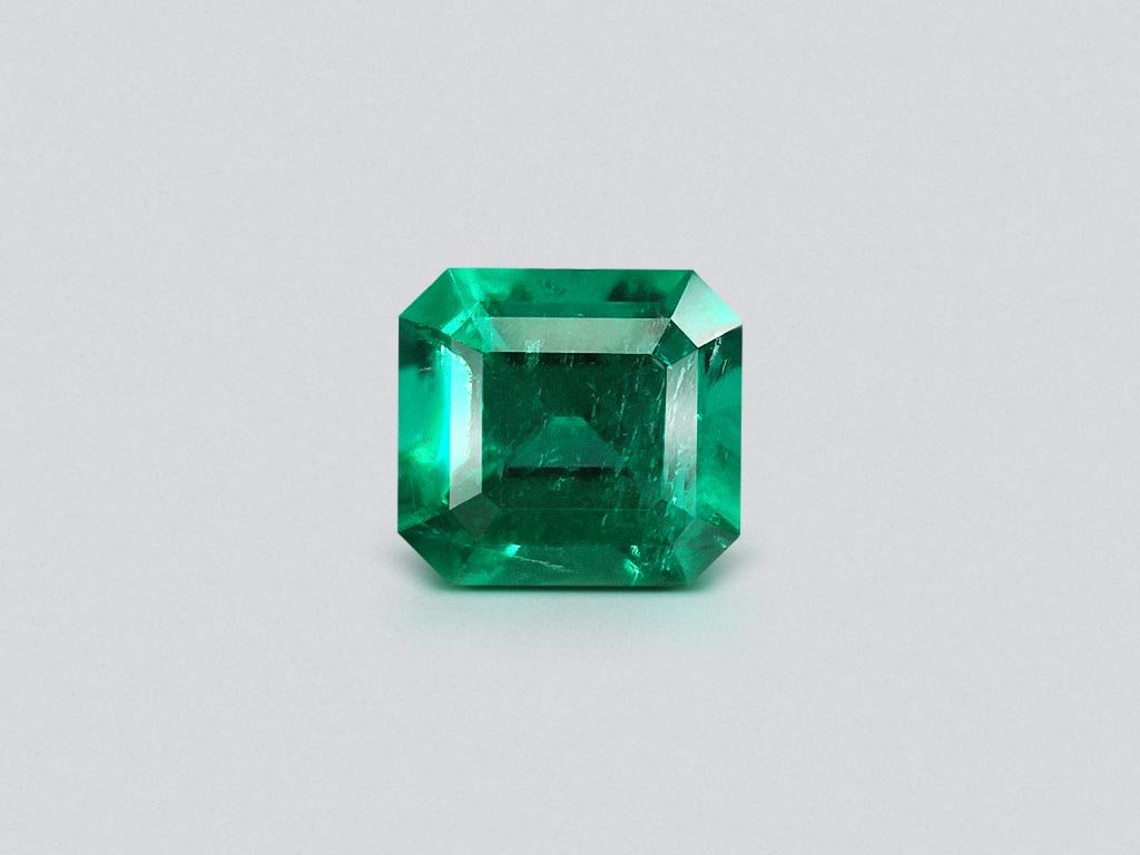 Intense emerald Muzo Green 0.99 ct, Colombia Image №1
