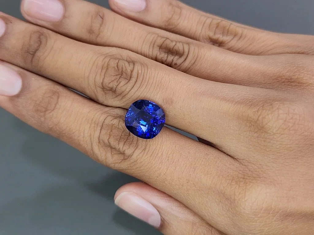 Cushion cut Royal Blue sapphire 9.11 carats, Sri Lanka Image №2