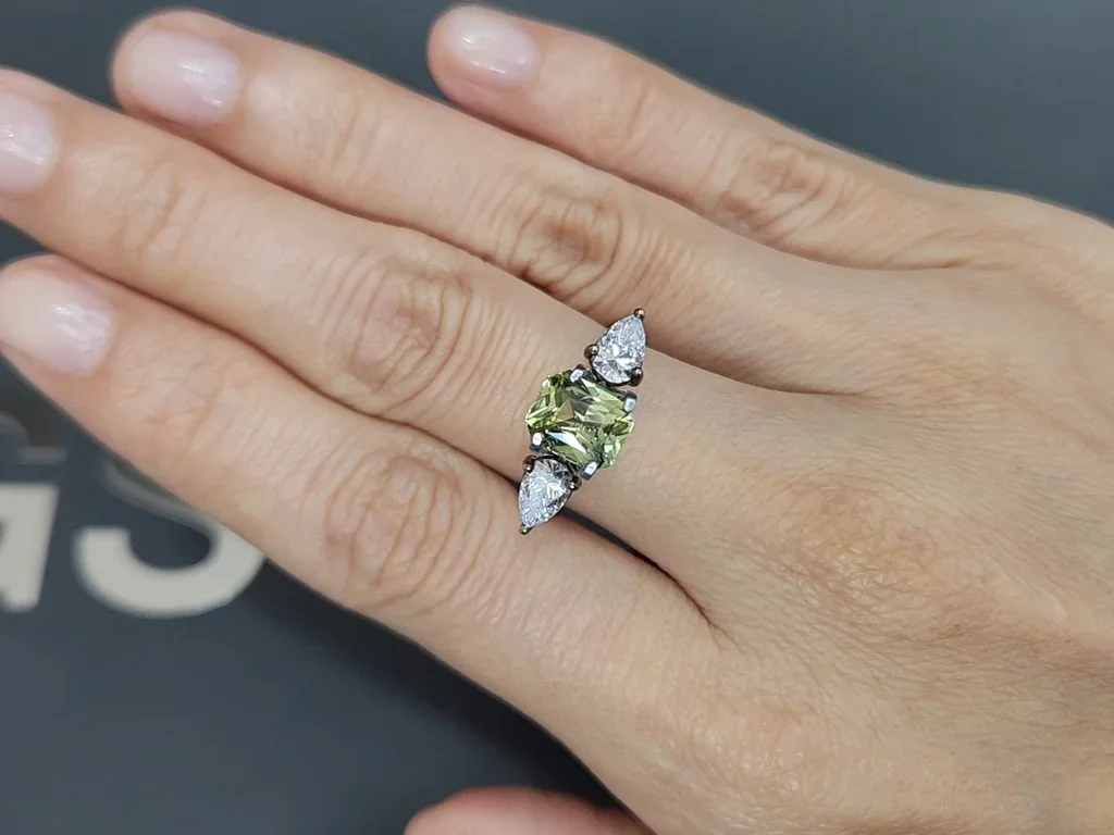 Unheated green sapphire in radiant cut 2.05 carats, Sri Lanka Image №5