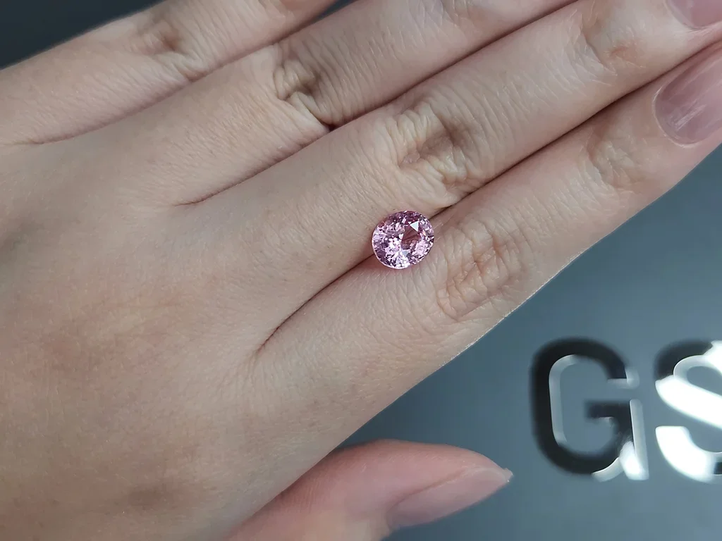 Unheated Baby pink sapphire in oval cut 2.06 carats, Madagascar Image №2