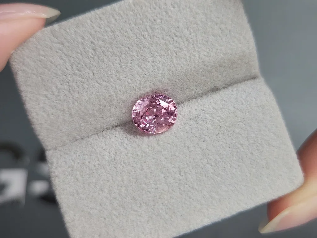 Unheated Baby pink sapphire in oval cut 2.06 carats, Madagascar Image №4