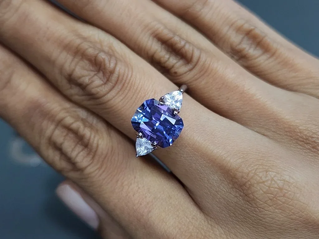 Tanzanite cushion cut 4.08 carats, Tanzania Image №5