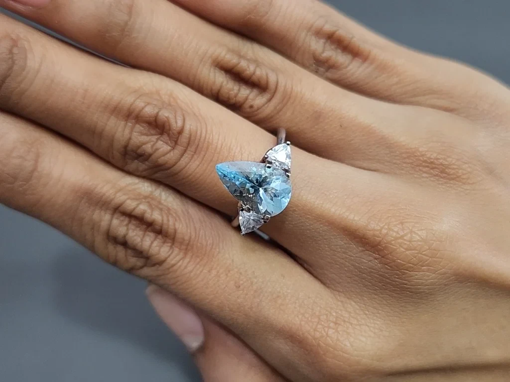 Aquamarine pear cut 2.89 carats, Madagascar Image №5