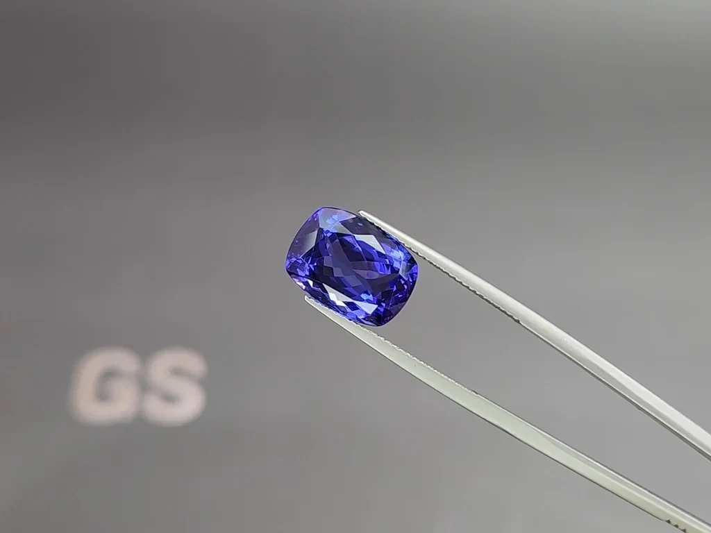 Tanzanite cushion cut 7.52 carats, Tanzania Image №3