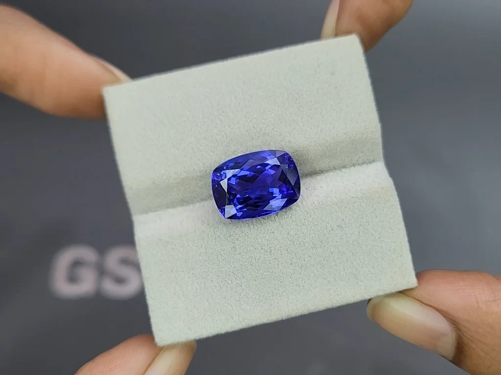 Tanzanite cushion cut 7.52 carats, Tanzania Image №4