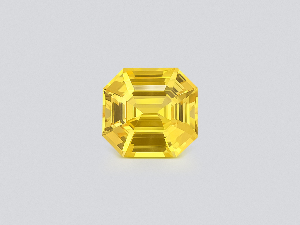 Unheated Golden Yellow sapphire in octagon cut 4.54 carats, Sri Lanka Image №1