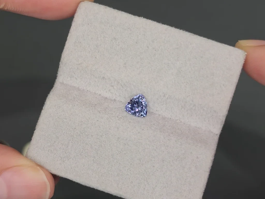 Gray blue spine trillion cut 0.50 carats, Tanzania Image №3