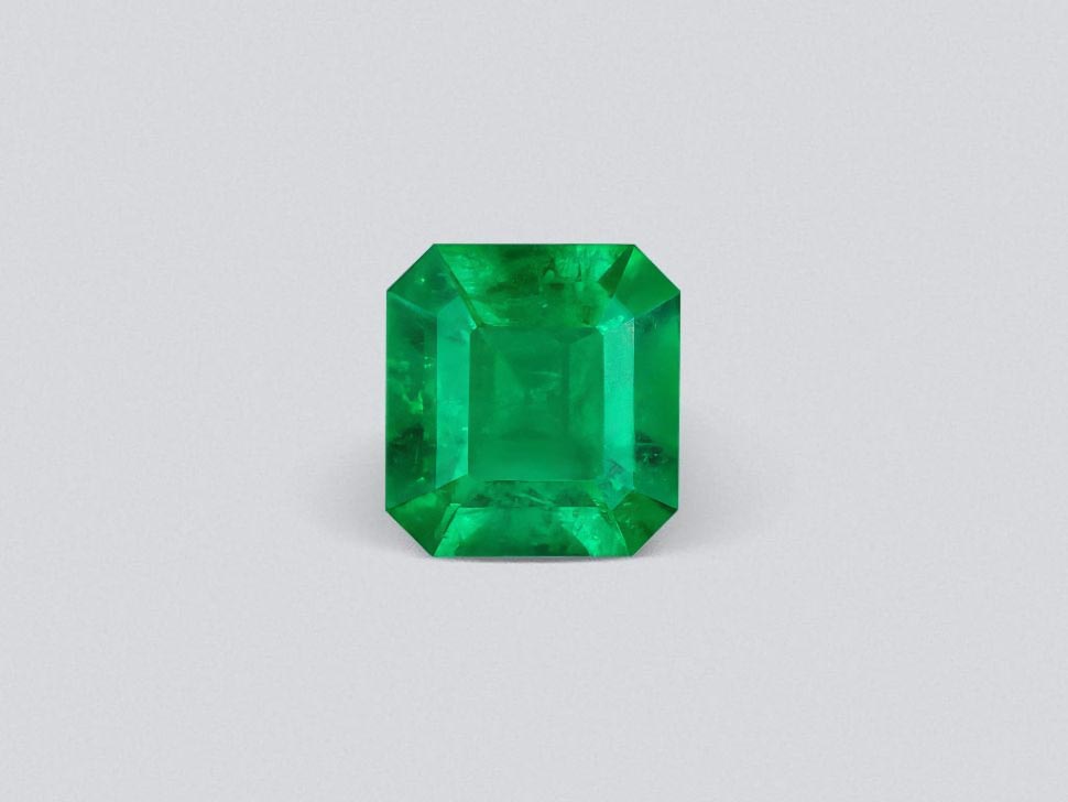 Rare Muzo green emerald from Colombia in emerald cut 2.03 ct Image №1