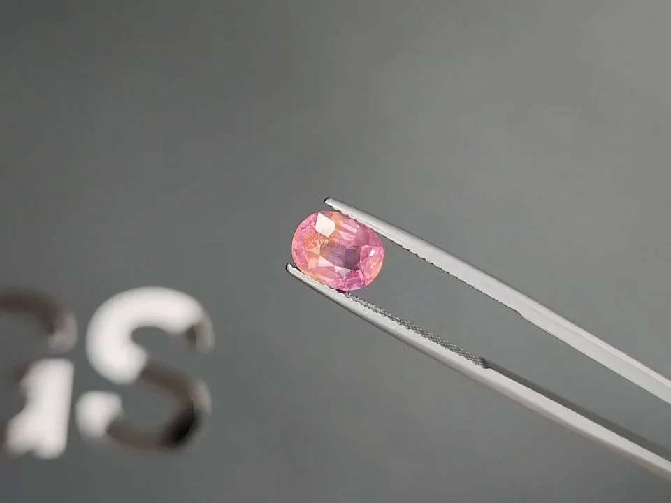 Pink-orange spinel in oval cut 2.11 carats, Tanzania Image №3