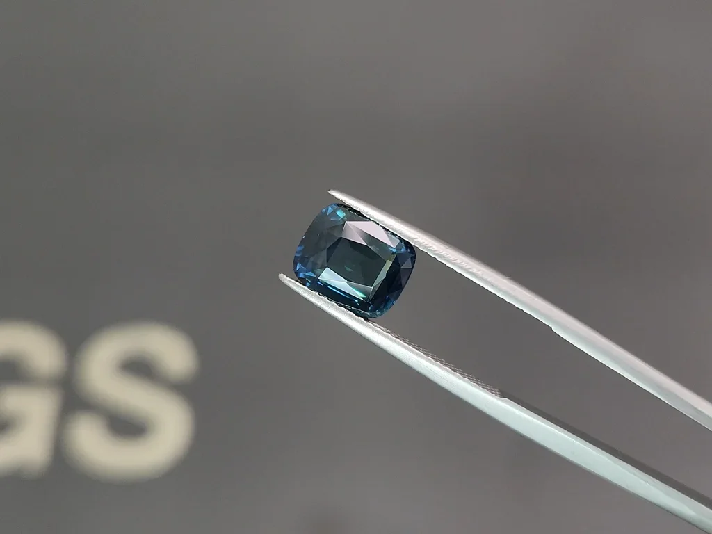 Unheated Teal sapphire in cushion cut 4.02 carats, Sri Lanka Image №3