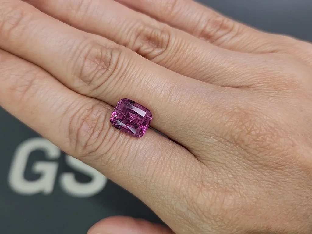 Rhodolite garnet cushion cut  4.84 carats, Tanzania Image №2