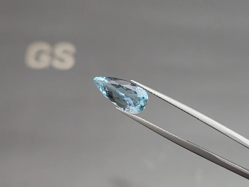 Aquamarine pear cut  2.75 carats, Madagascar Image №3