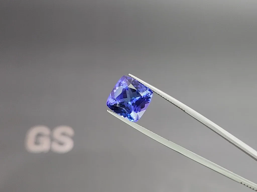 Tanzanite cushion cut 7.51 carats, Tanzania Image №3