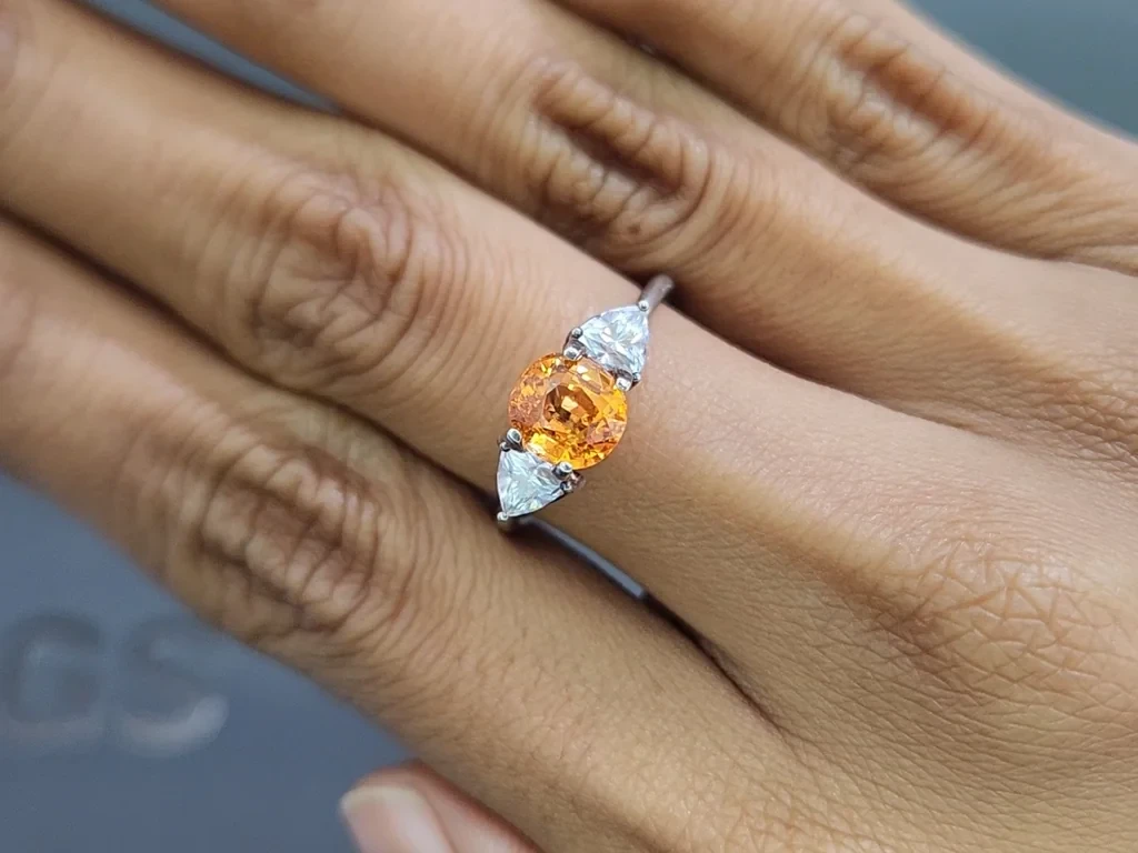 Garnet  spessartine Fanta Color cushion cut 2.26 carats,  Africa Image №5