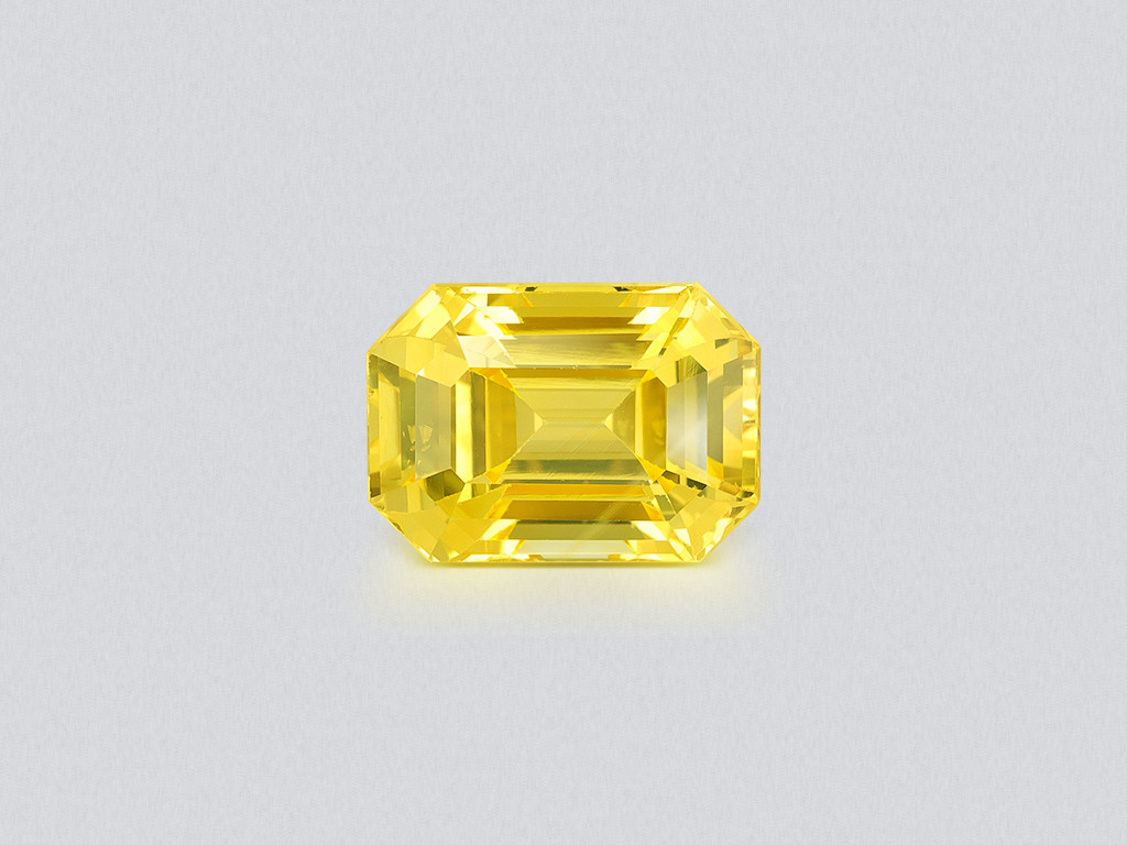 Unheated Golden Yellow sapphire in octagon cut 7.23 carats, Sri Lanka Image №1