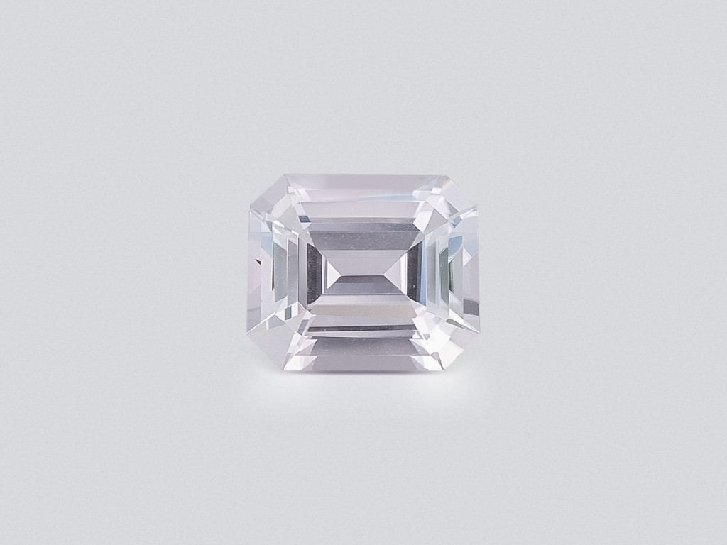 Kunzite octagon cut 1.90 carats, Pakistan Image №1