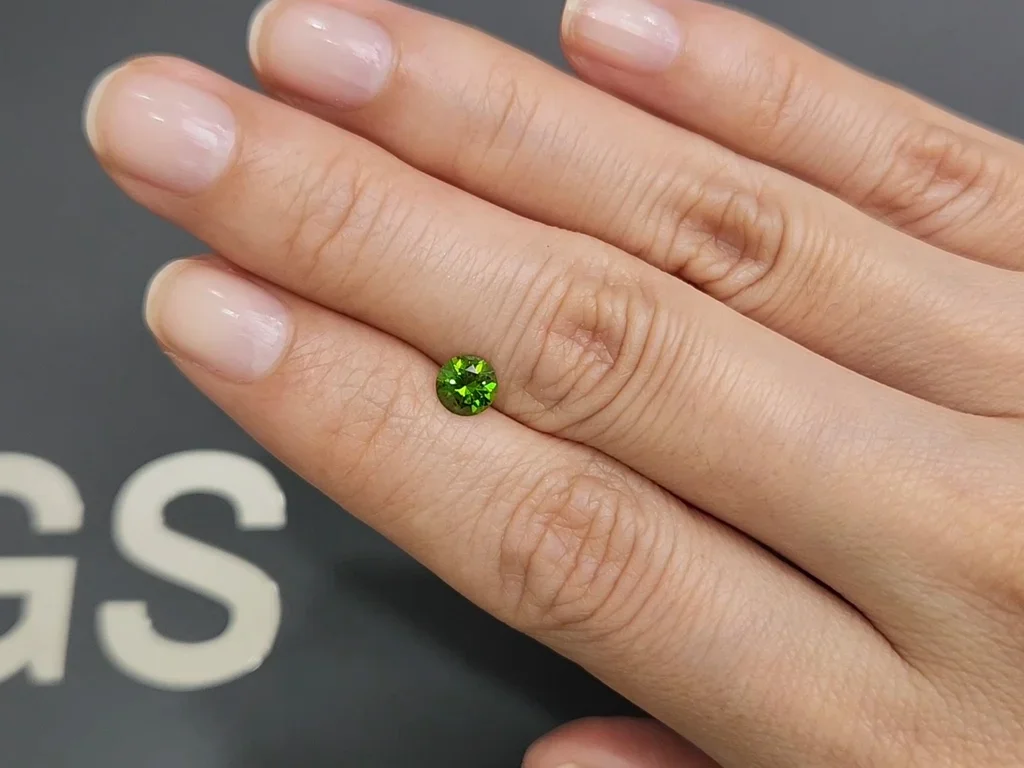 Russian demantoid 0.66 ct Image №2