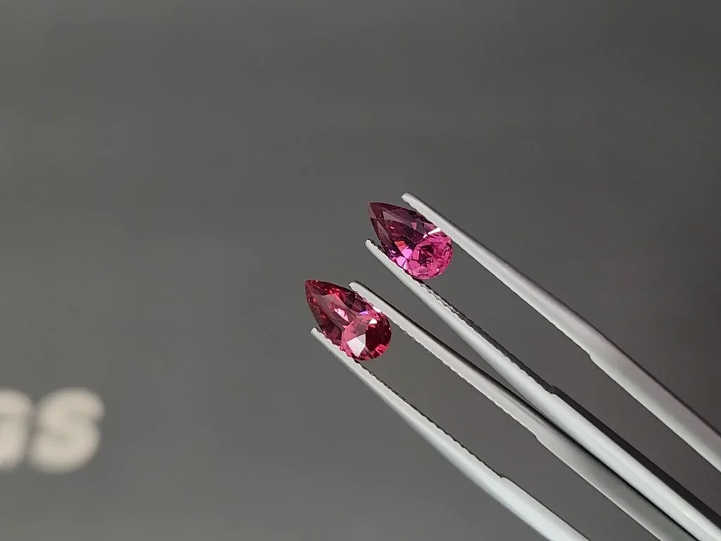 Pair of spinels red-pink Mahenge pear cut 2.28 carats, Tanzania Image №3