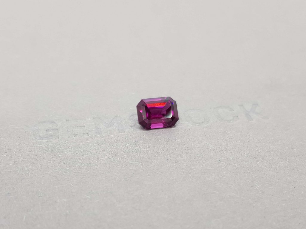 Octagon rhodolite garnet 2.43 ct, Malawi Image №2