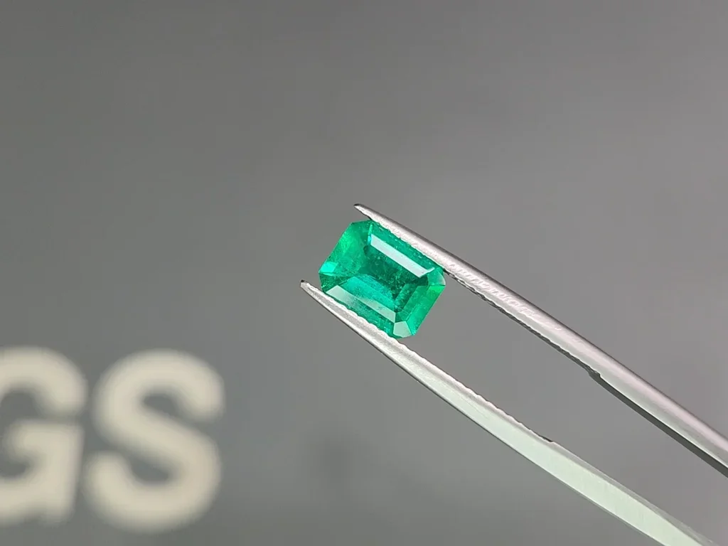Colombian Emerald Vivid Muzo Green 1.35 ct Image №3