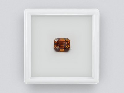 Bright brown zircon 7.84 ct photo