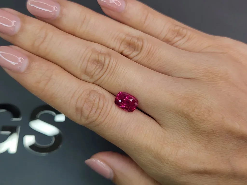 Unheated vibrant pink-red ruby 3.02 carats in cushion cut, Mozambique  Image №2