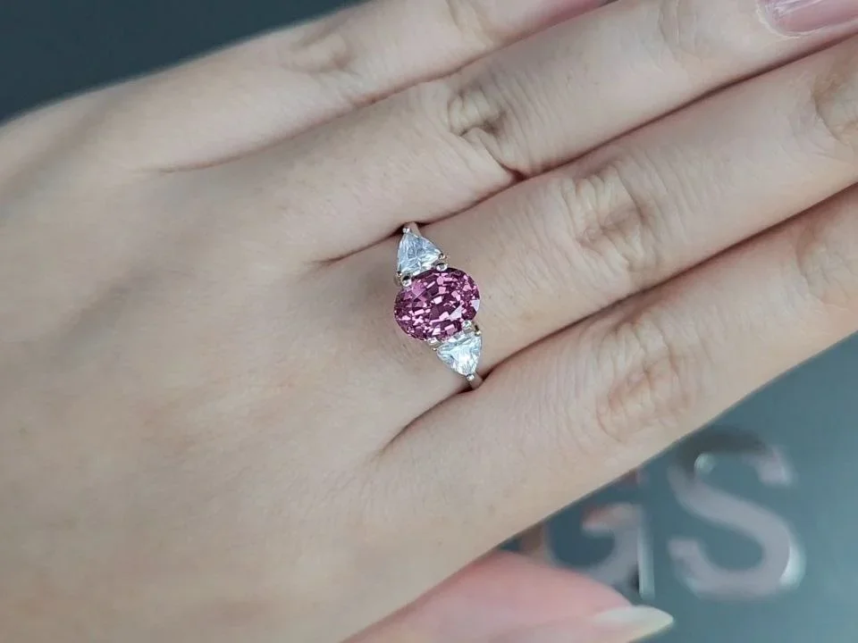 Purple spinel in oval cut 2.56 carats, Tanzania Image №5