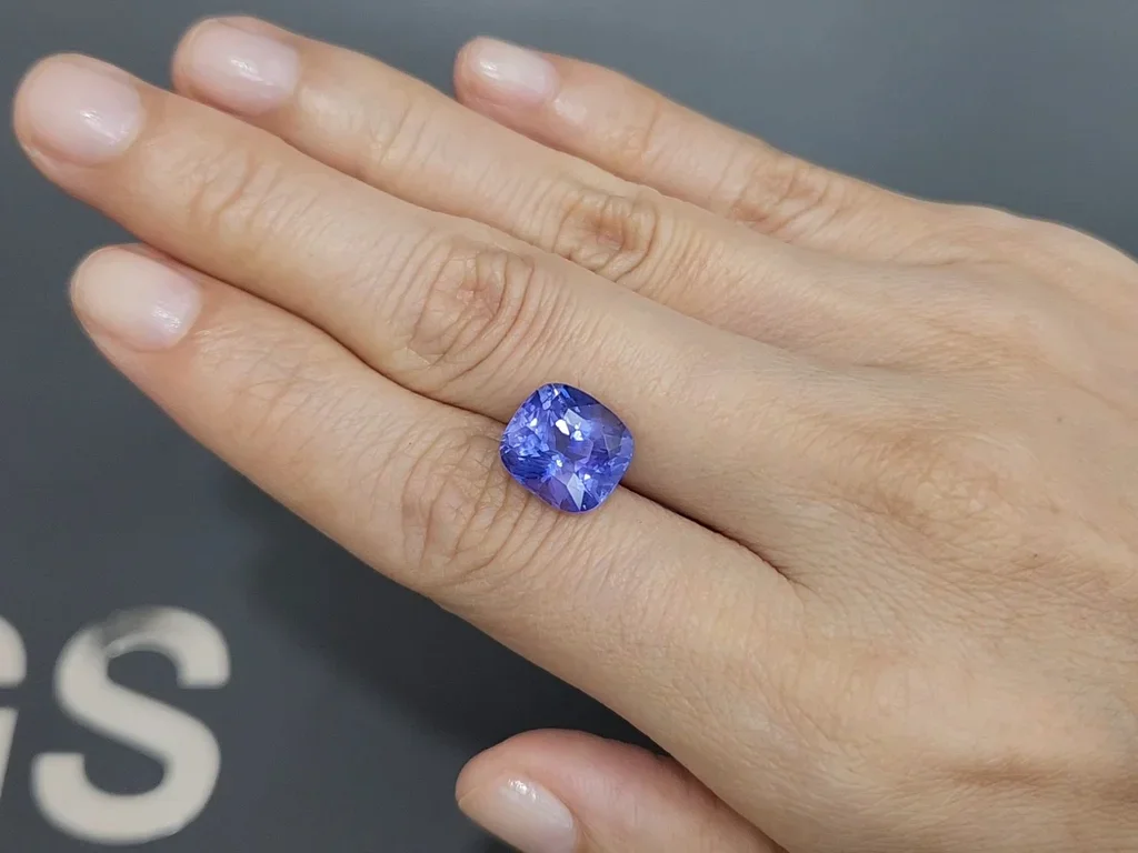 Unheated color change blue-violet sapphire in cushion cut 6.75 carats, Sri Lanka Image №2