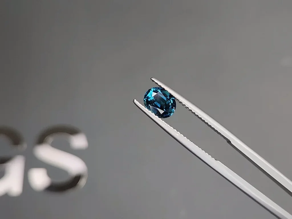 Tourmaline Indigolite in oval cut 1.02 carats, Afghanistan  Image №3