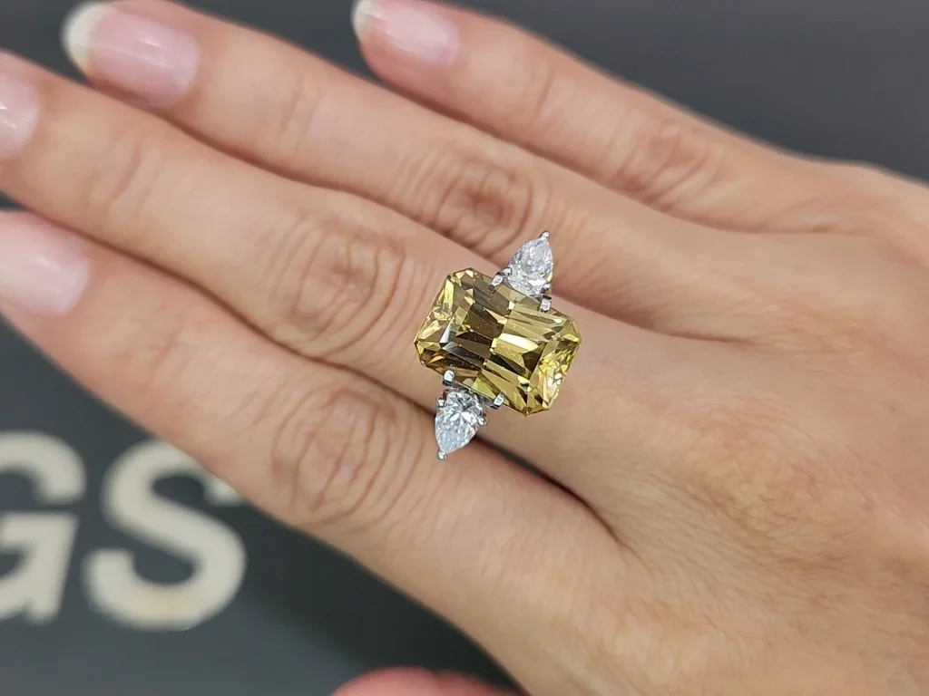 Yellow zircon radiant cut 11.06 carats, Tanzania Image №5