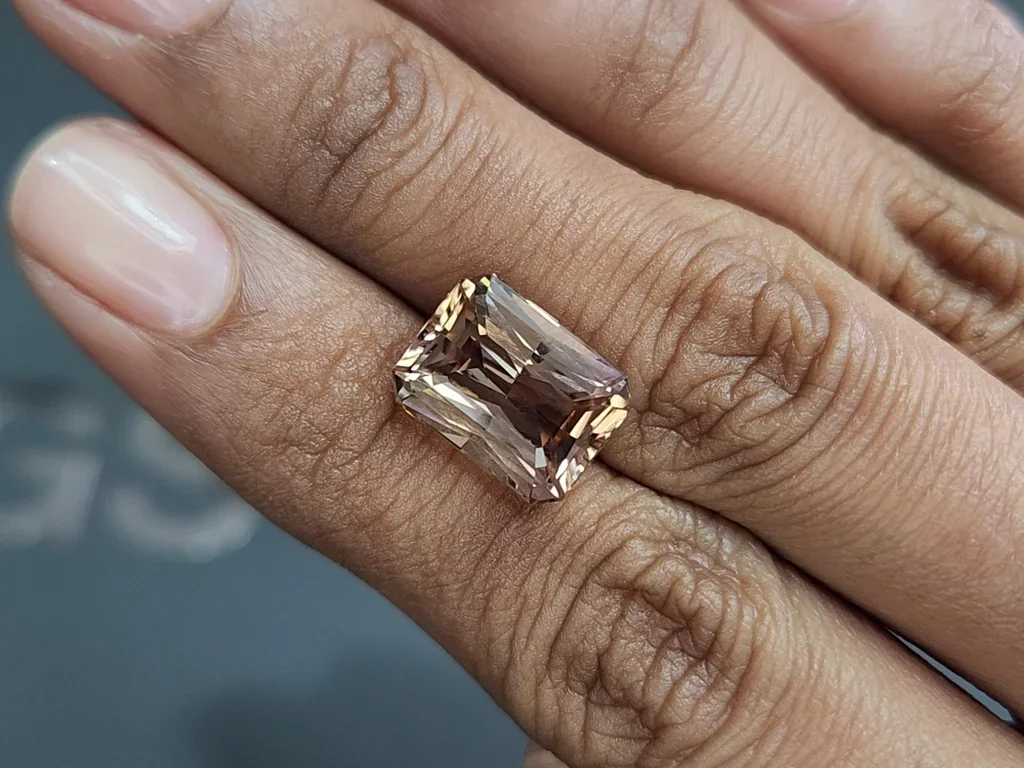 Orange tourmaline radiant cut 7.35 carats,  Africa Image №2