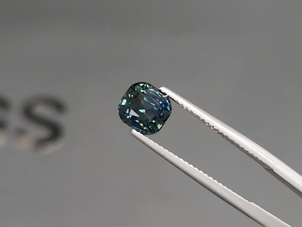 Unheated Teal sapphire cushion cut 3.03 carats, Madagascar Image №3