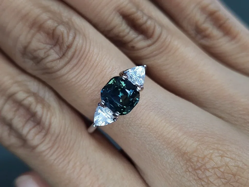 Unheated Teal sapphire cushion cut 3.03 carats, Madagascar Image №5